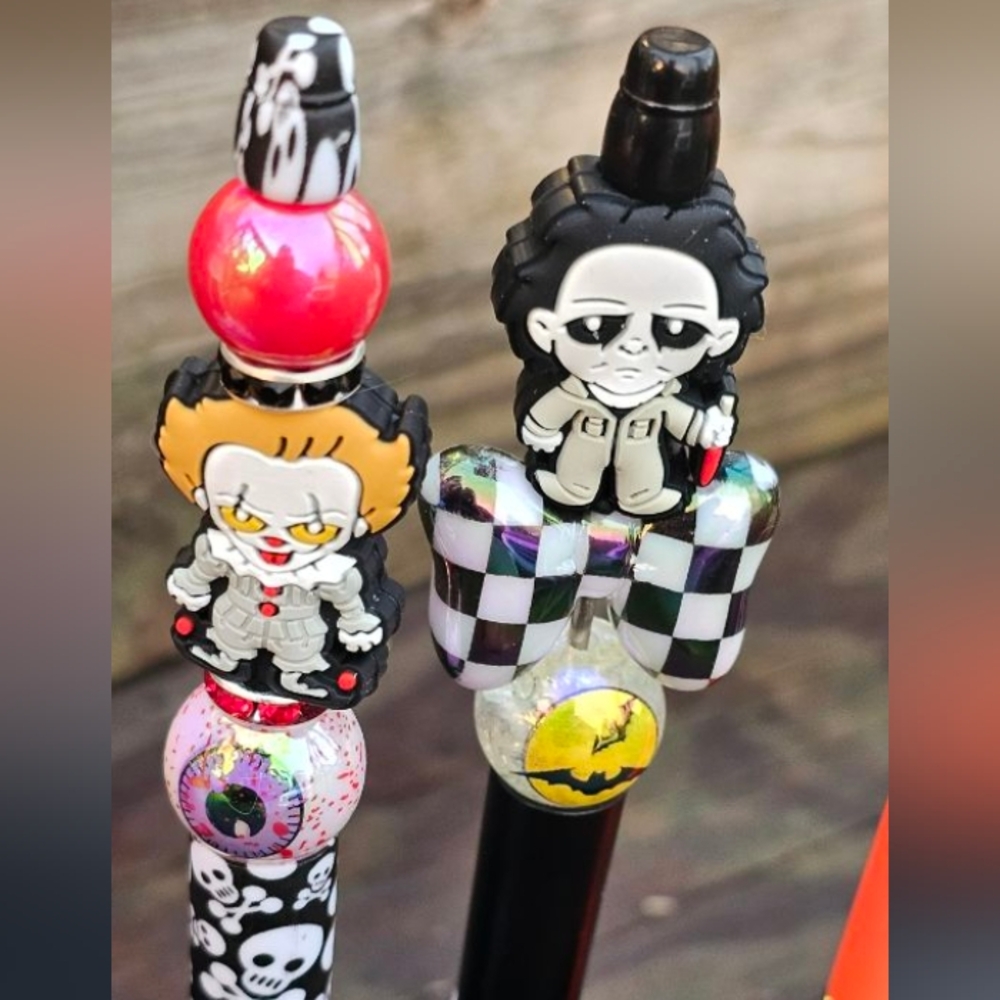 HALLOWEEN HORROR COLLECTION NEW BEADABLE PENS (1) WITH REFILL - Picture 3 of 7